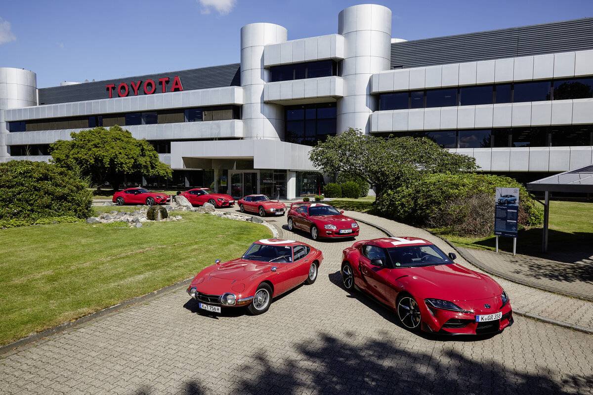 Korso of sports car legends: Toyota at the 24-hour race at the Nürburgring