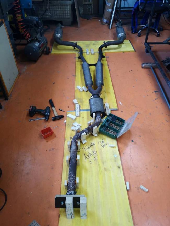 Komplett AGA 2.75 Zoll mit blitz nür spec endtöpfe