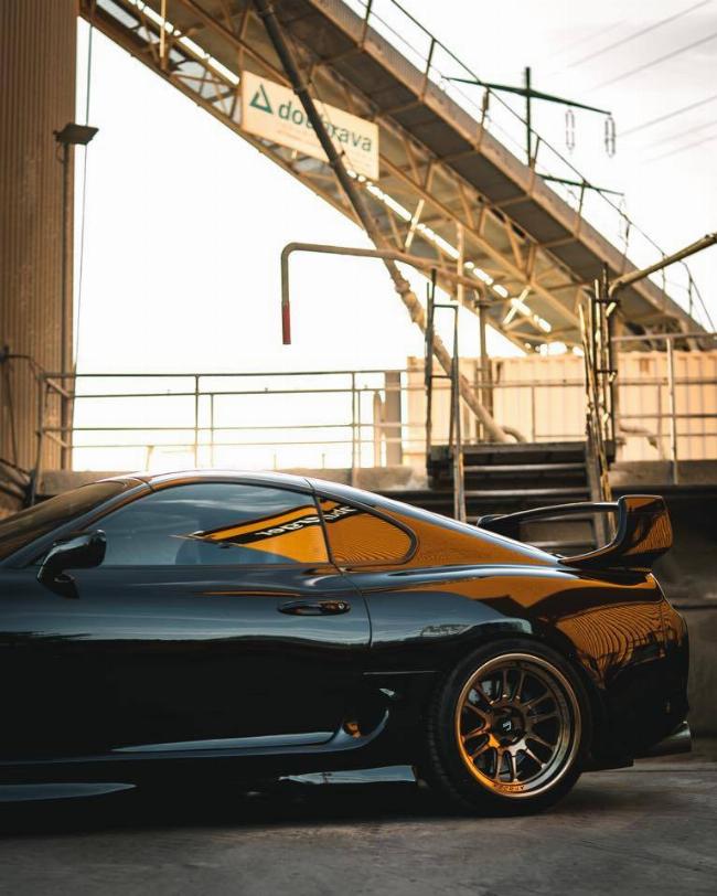 Suche Diverses (Heckdiffusor, TRD Wing, A-Säulenverkleidung, Haube etc.)